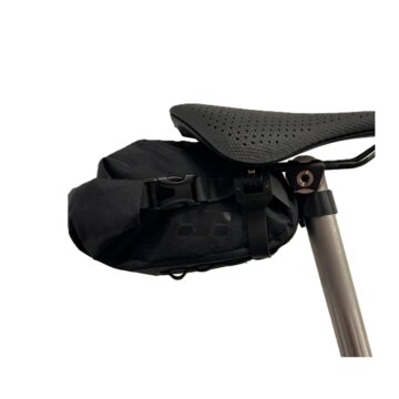 Jbsb 1301 Jb Jetpack Saddle Bag 1.5l Black Bike Side 1200x1200
